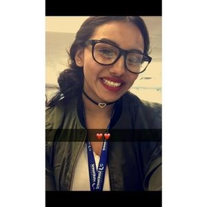 Meet your Posher, Edna