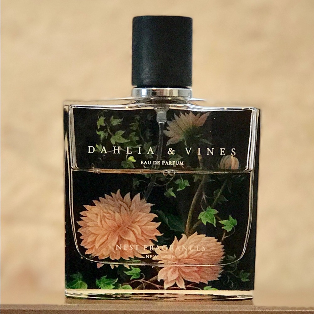 Dahlia & Vines -NEST fragrance