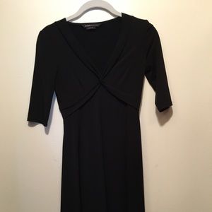 LAST CALL! BCBG 3/4 sleeve v-neck dress