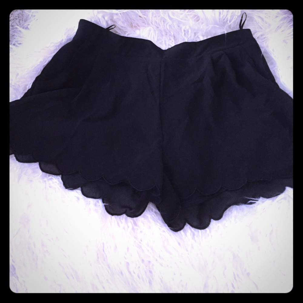 Black scalloped edge shorts