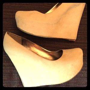 Luichiny size 10 wedges