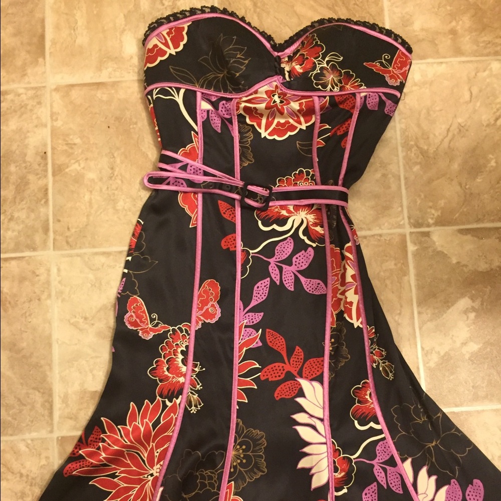 ❤BEBE CORSET TOP DRESS. Size 2.