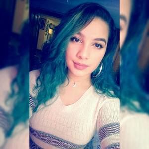 Meet your Posher, Anahi