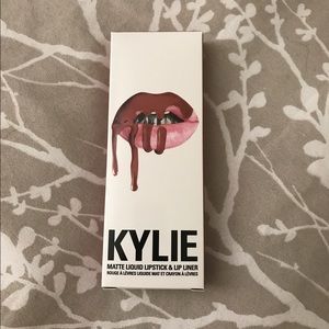Kylie LipKit in Ginger