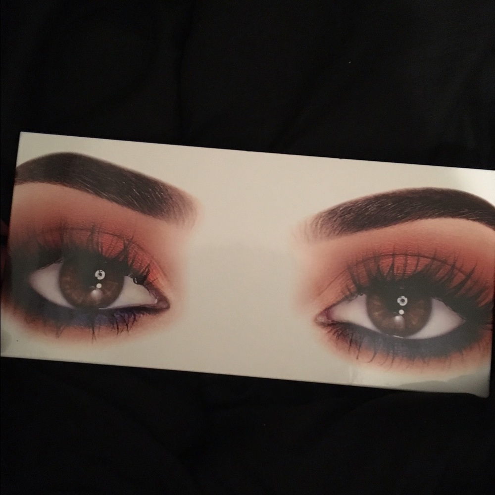 Kylie Cosmetics The Royal Peach Palette