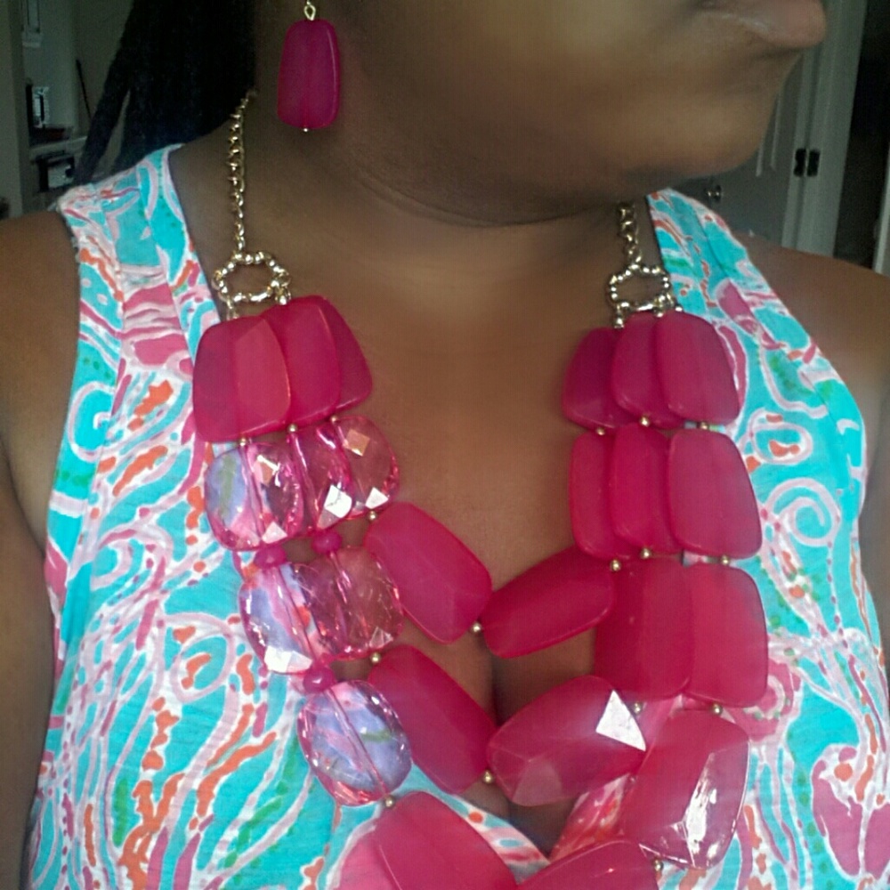 Magenta and gold necklace/earrings