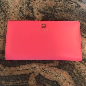 Kate Spade Stacy Wallet bright pink