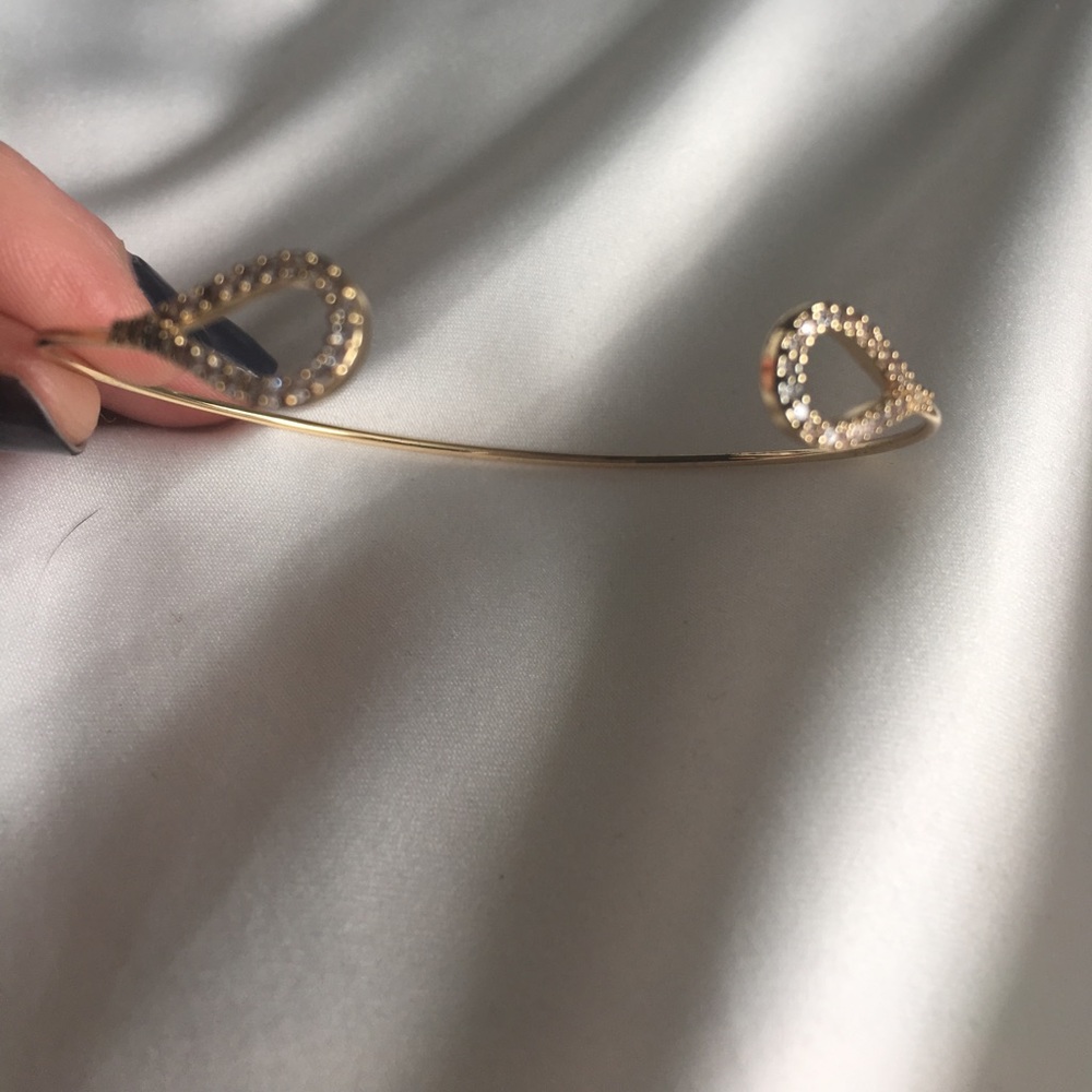 Express cuff bracelet