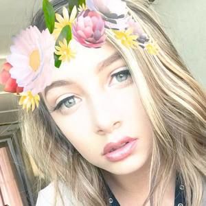 Meet your Posher, Brittney