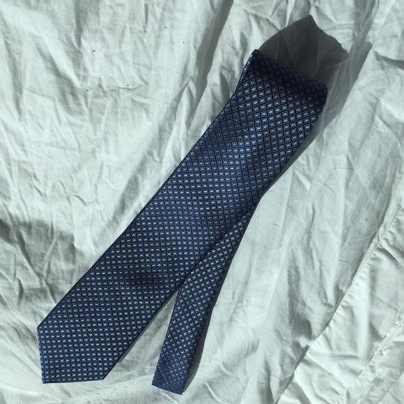 Michael Kors Tie - Picture 3 of 4