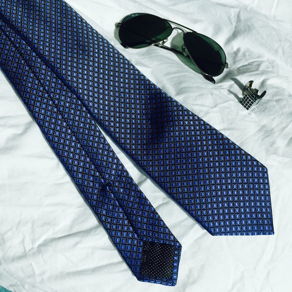 Michael Kors Tie - Picture 1 of 4