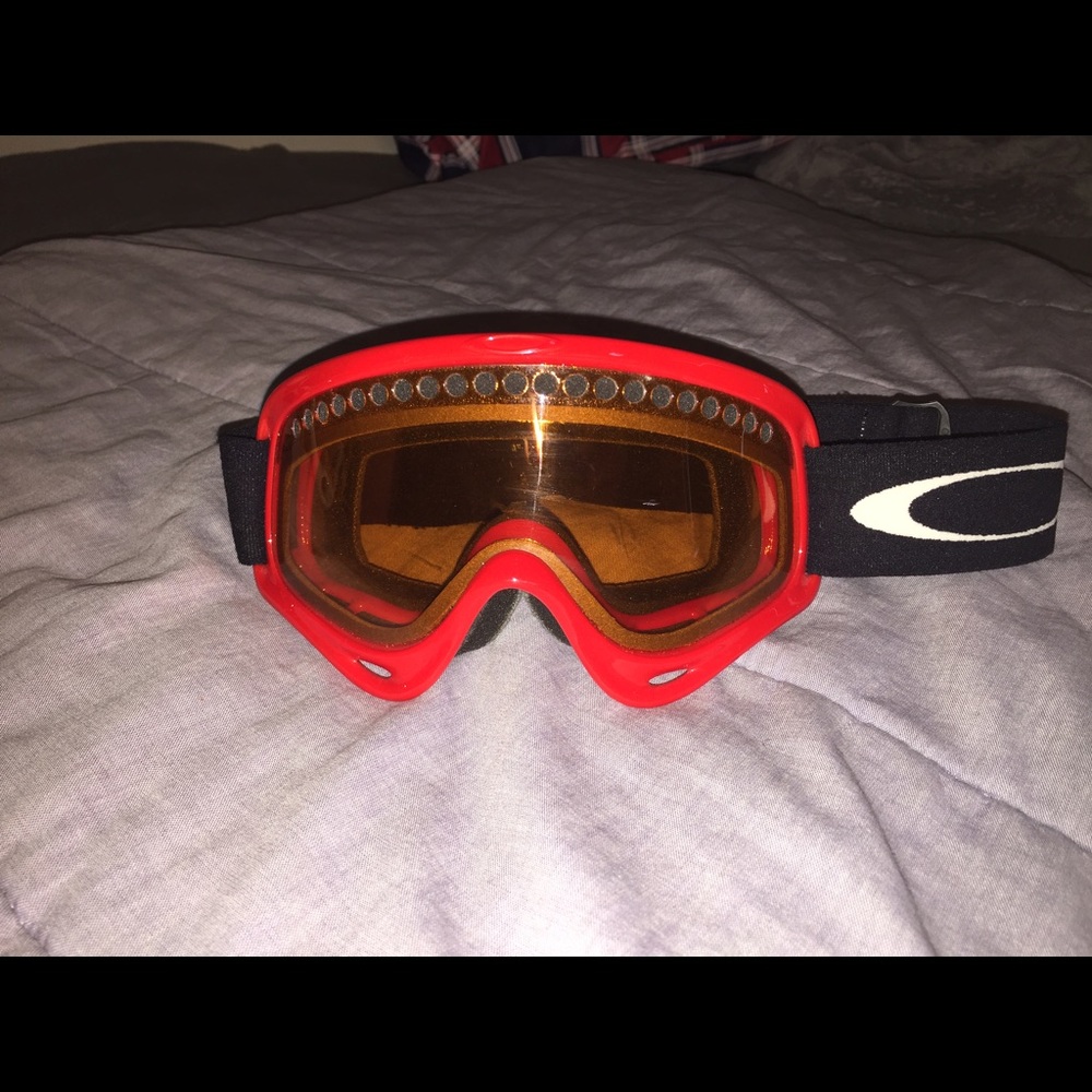Red Oakley goggles