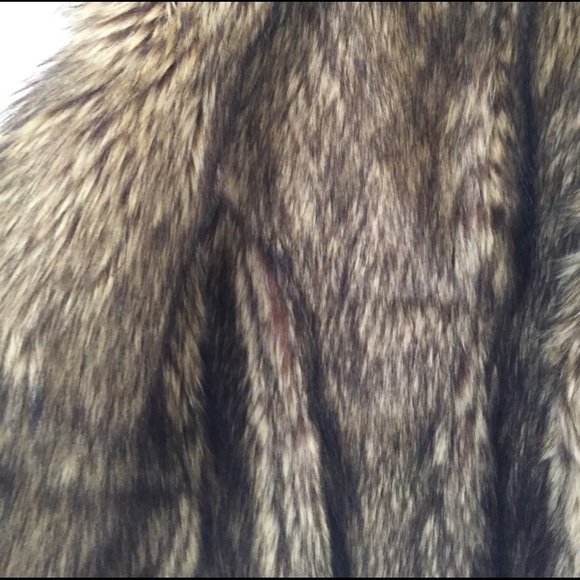 Chico's Faux Fur / Faux Suede Vest  Size 1 / Small - Picture 6 of 6