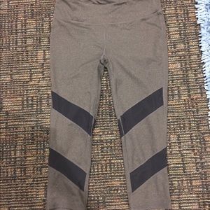 TAKING OFFERS Fabletics Medium cutout leggings