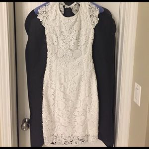 Hidden talent backless ivory lace dress