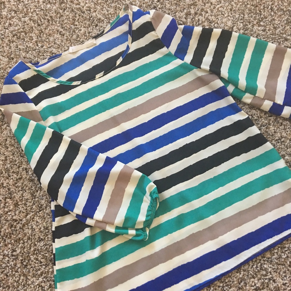 Size small peaches and cream top