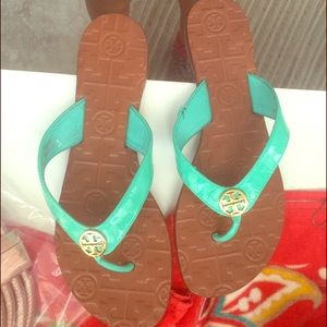 Tory Burch Flip-Flops teal size 6 only worn once