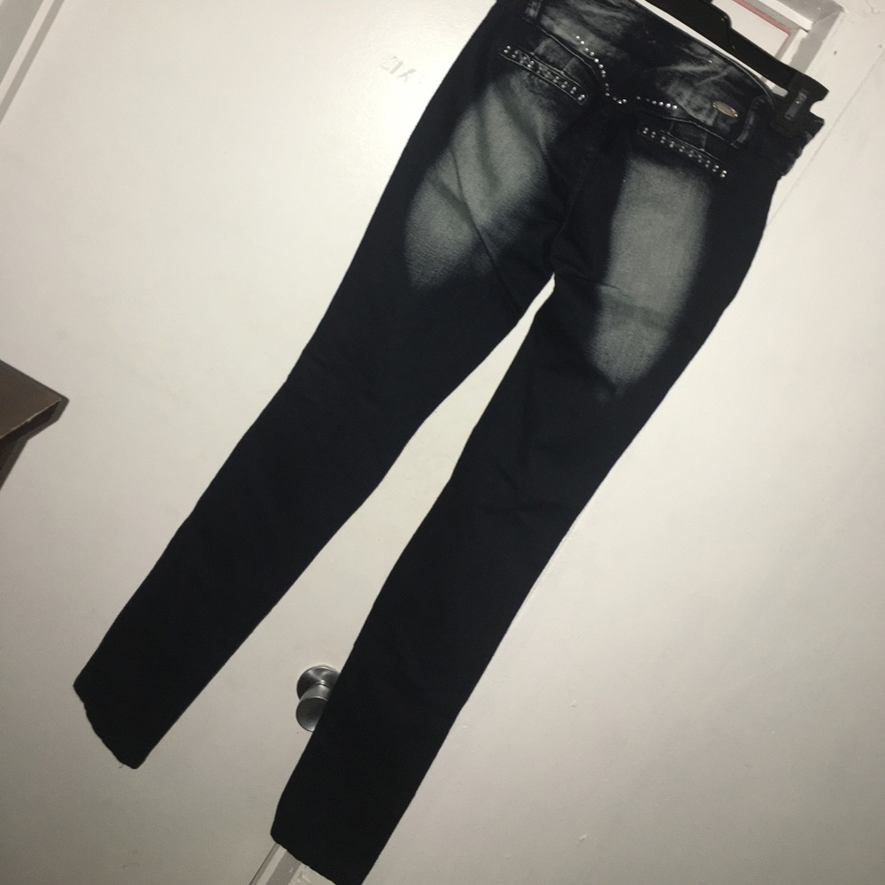 Blue jeans - Picture 2 of 3