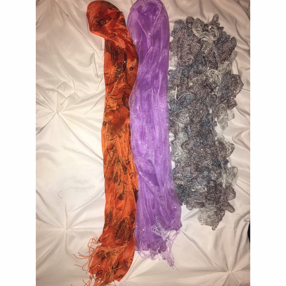 Scarfs