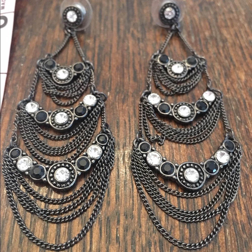 Earrings - Picture 3 of 4