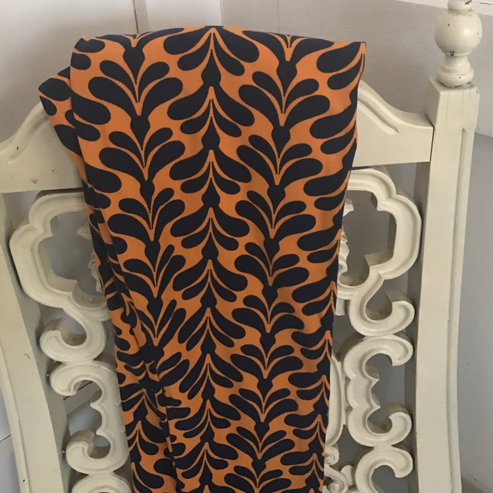 Lularoe one size. Yoga style leggings.