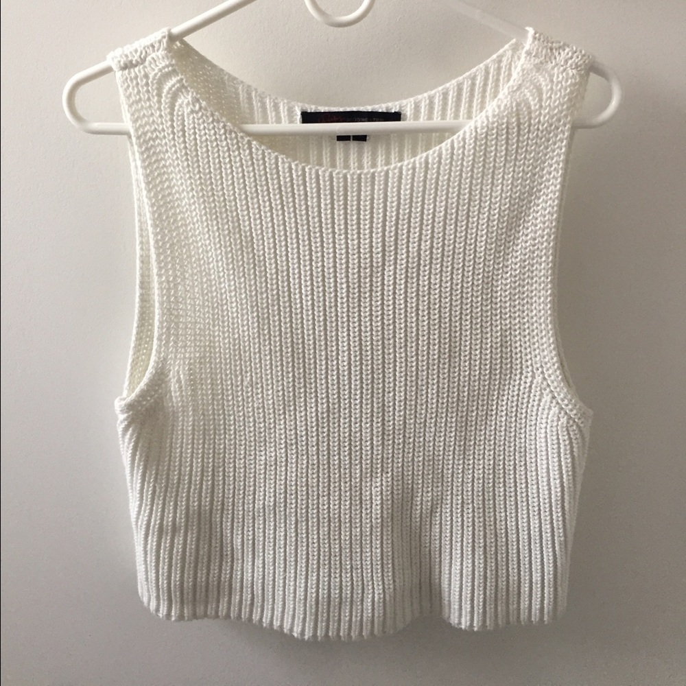 Cropped, loose white sweater tank