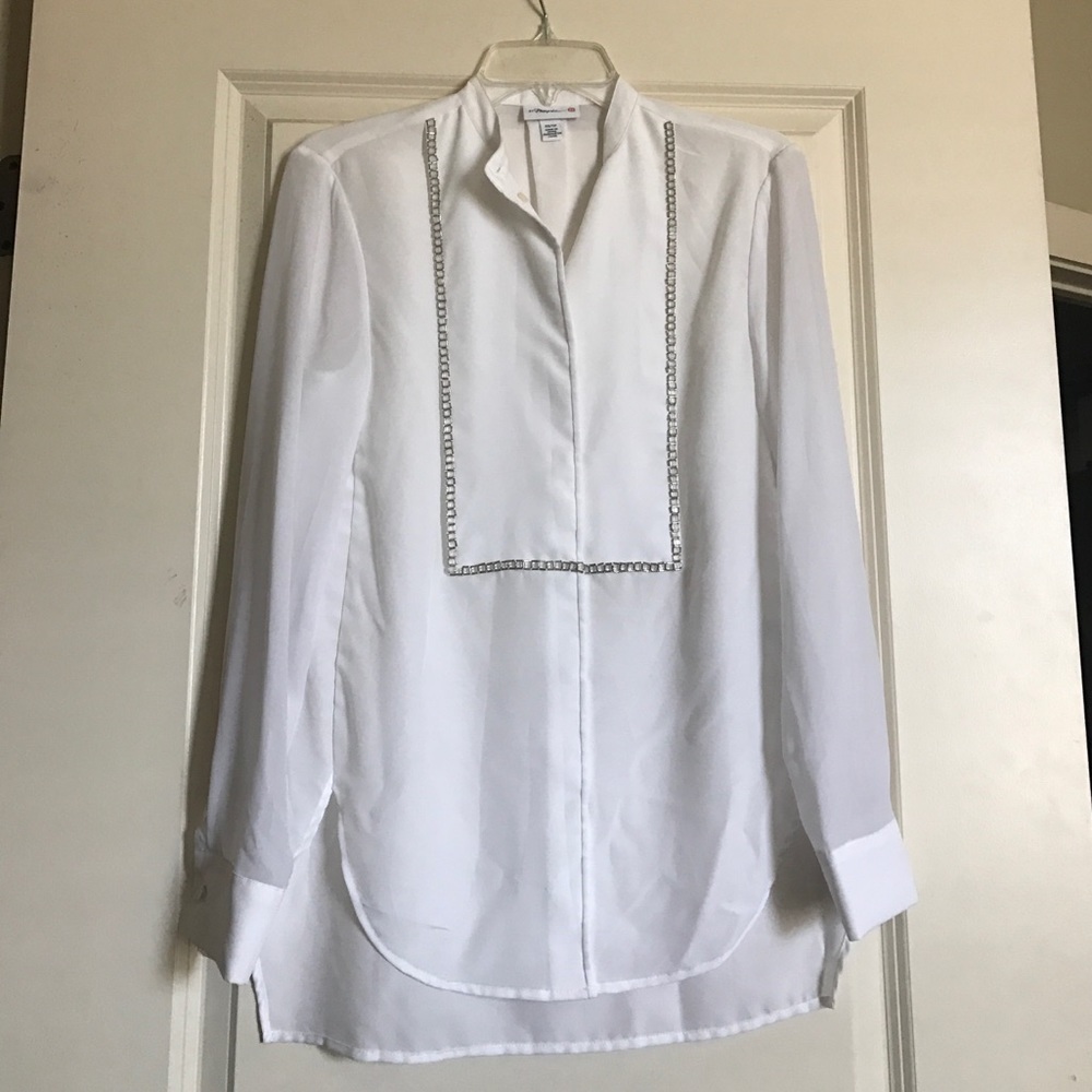 Ever worn. White top with jewels size XS