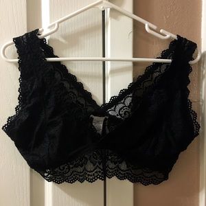 *BRAND NEW* Black Lace Bralette