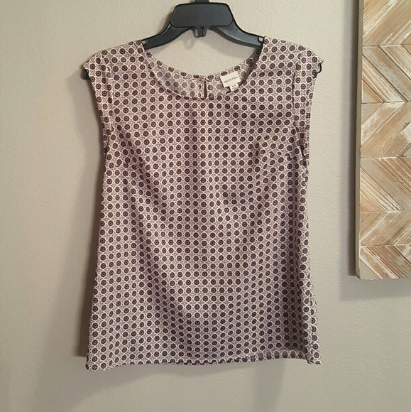Patterned Blouse - Picture 2 of 4