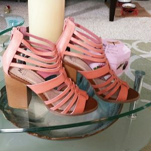 Coral Sandal (Final price, no offers!!!)