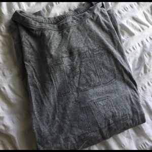 Grey short sleeve
