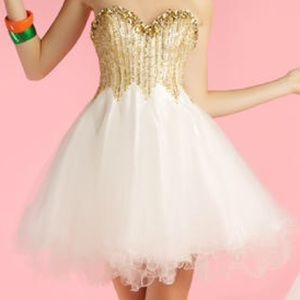 Women's Homecoming/Formal dress