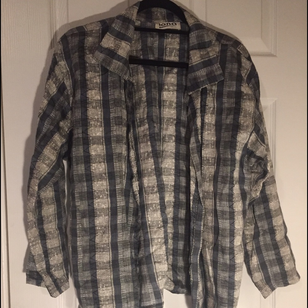 Plaid collared shirt