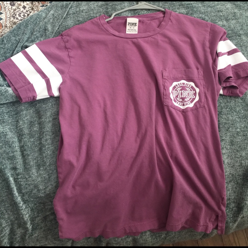 T-shirt from pink
