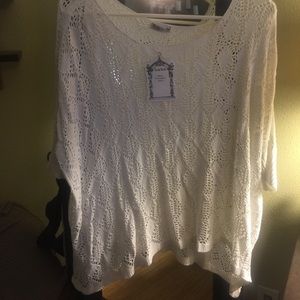 NWT White handkerchief hem crochet top