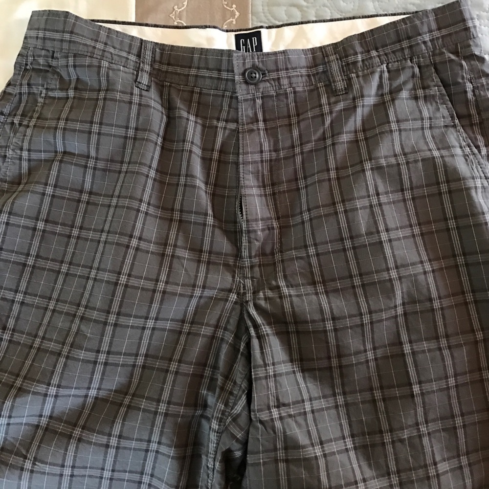 Gap shorts
