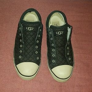UGG Sneakers