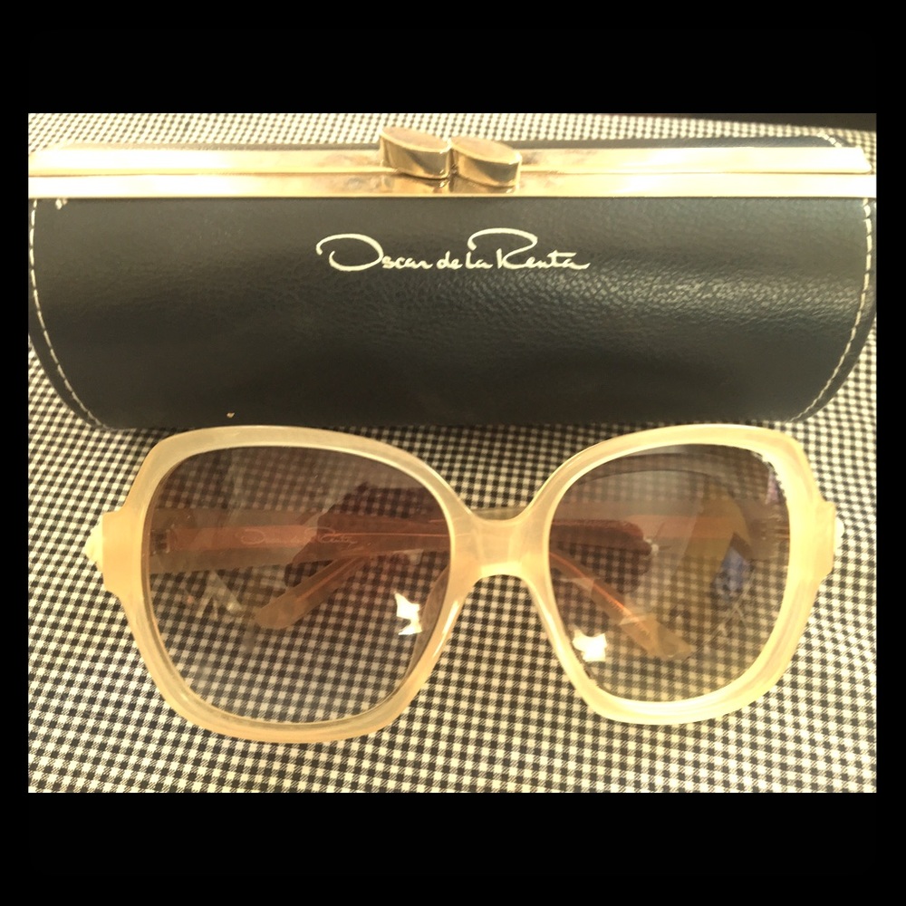Oscar de la Renta Sunglasses
