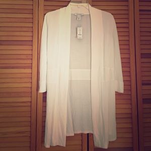 🔴White House Black Market Cardigan🔴