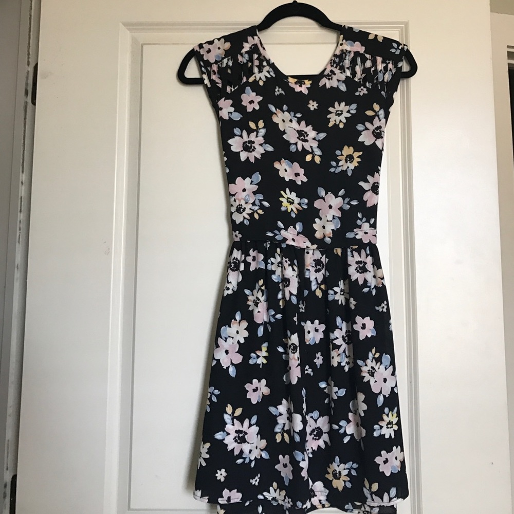 Size small floral dress