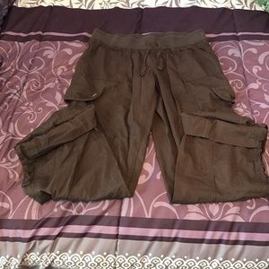 Brown cargo capris