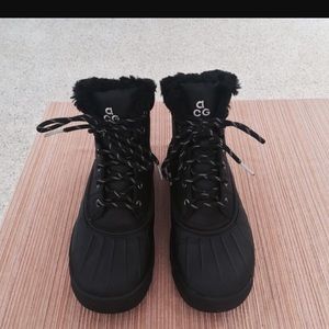 Nike Boots