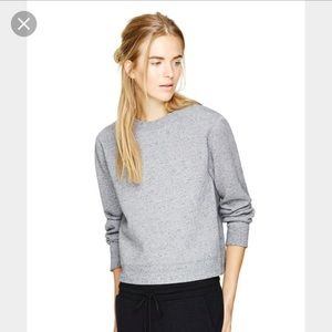 Sweatshirt -Wilfred free