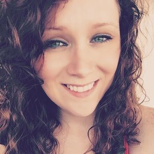 Meet your Posher, Kara