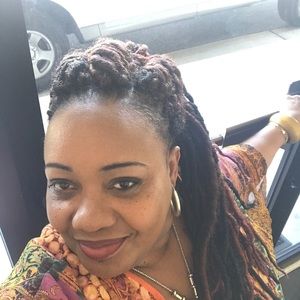 Meet your Posher, Clova