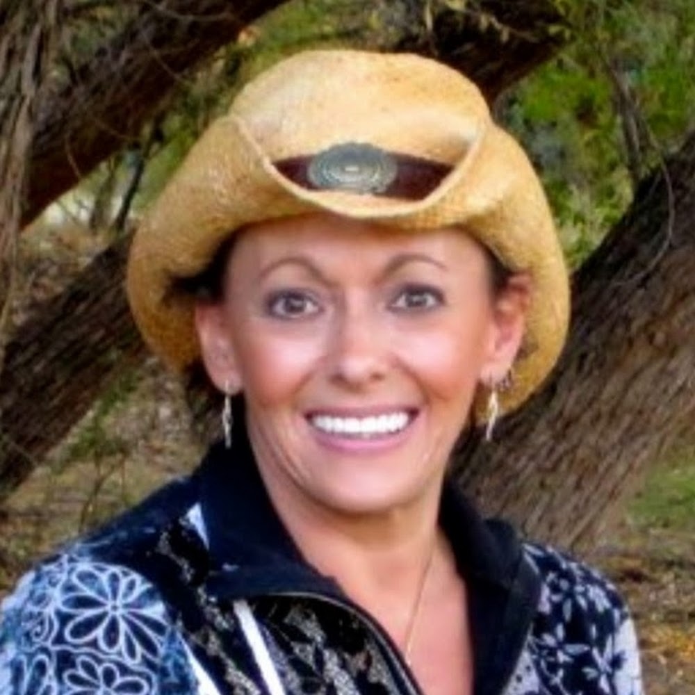 Meet your Posher, Pamela