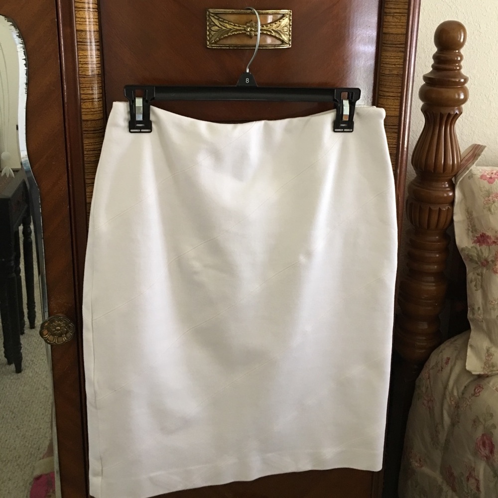 White House Black Market Skirt