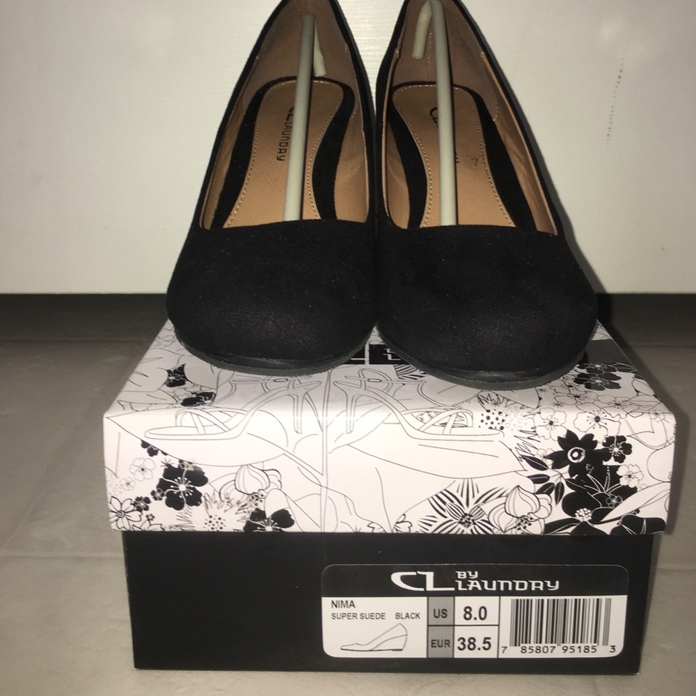 Black Suede Chinese Laundry Wedge Heels-Sz 8