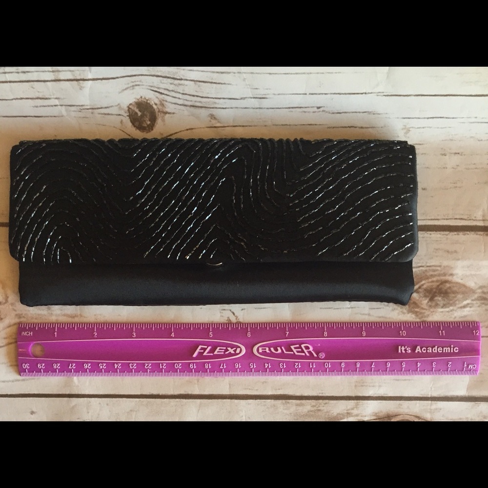Black La Regale Clutch - Picture 3 of 5