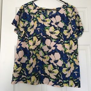 Beautiful floral short sleeve J.Crew blouse.
